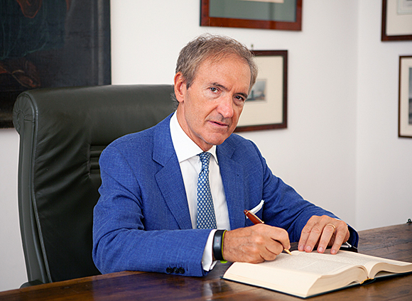 Avv. Prof. Andrea R. Castaldo
