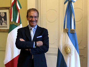 Prof. Castaldo relatore in Argentina Prof. Castaldo relatore in Argentina